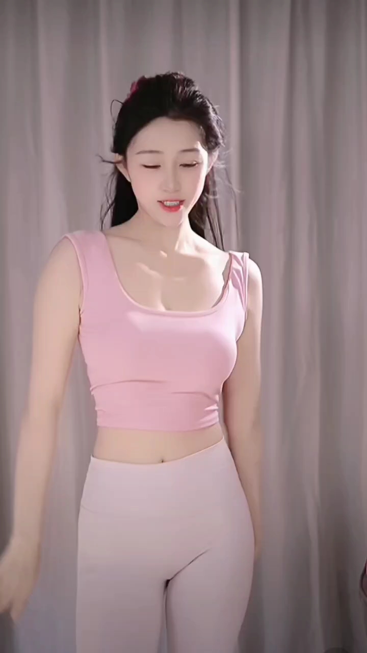 快来看小姐姐的动感光波