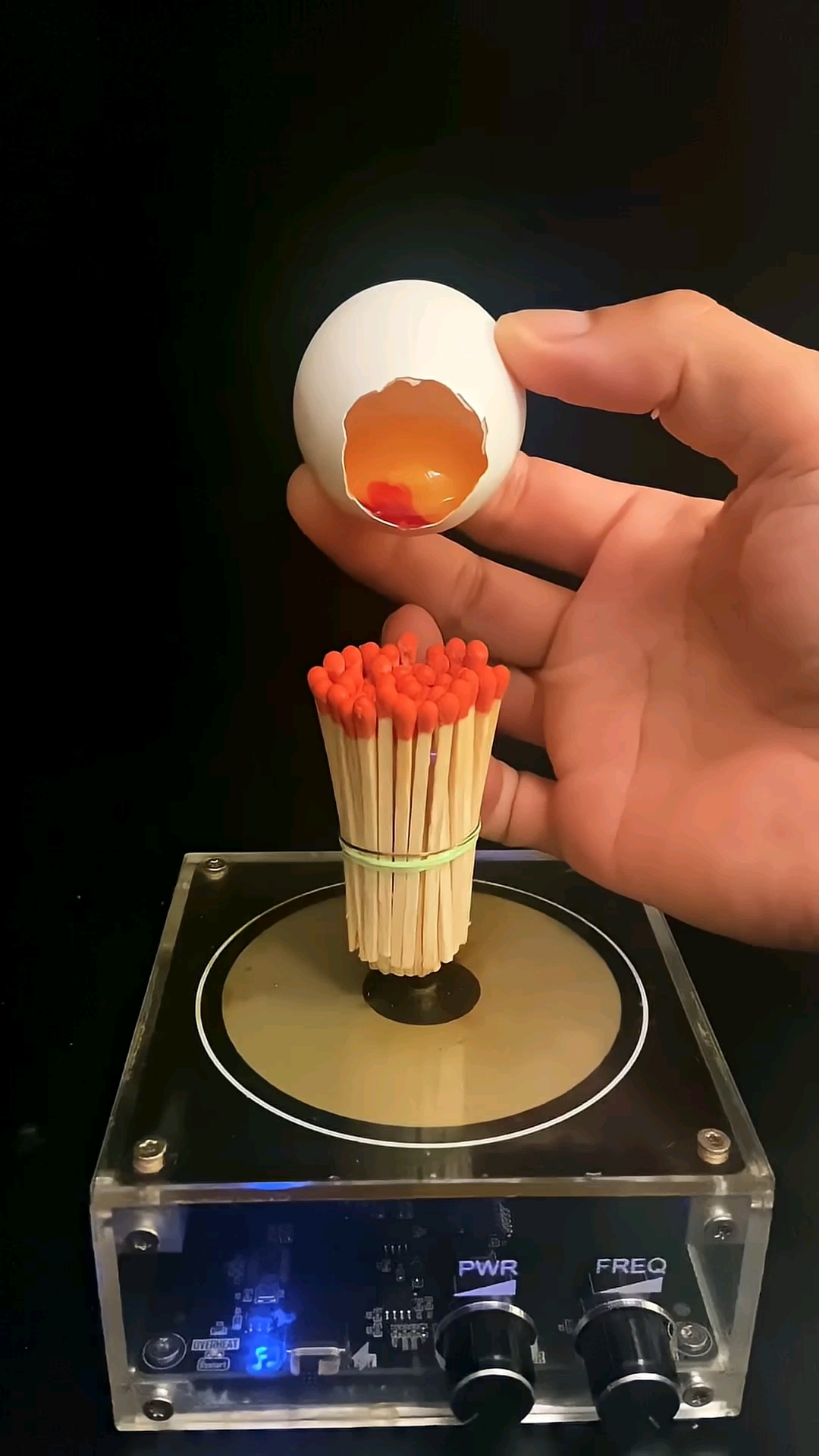 电一下火柴和鸡蛋