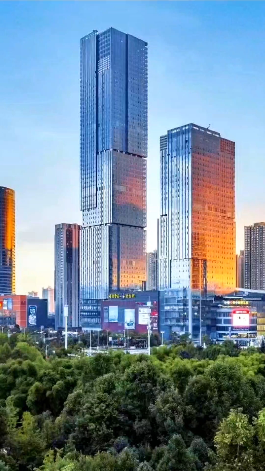 云南旅居随手拍(8)七彩云南第一城·双子星