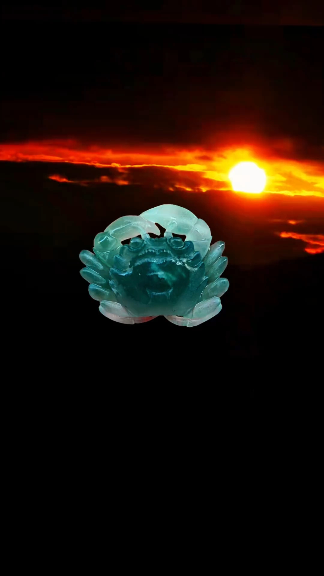 翡翠螃蟹雕刻制作过程 你觉得螃蟹的寓意是啥呢?