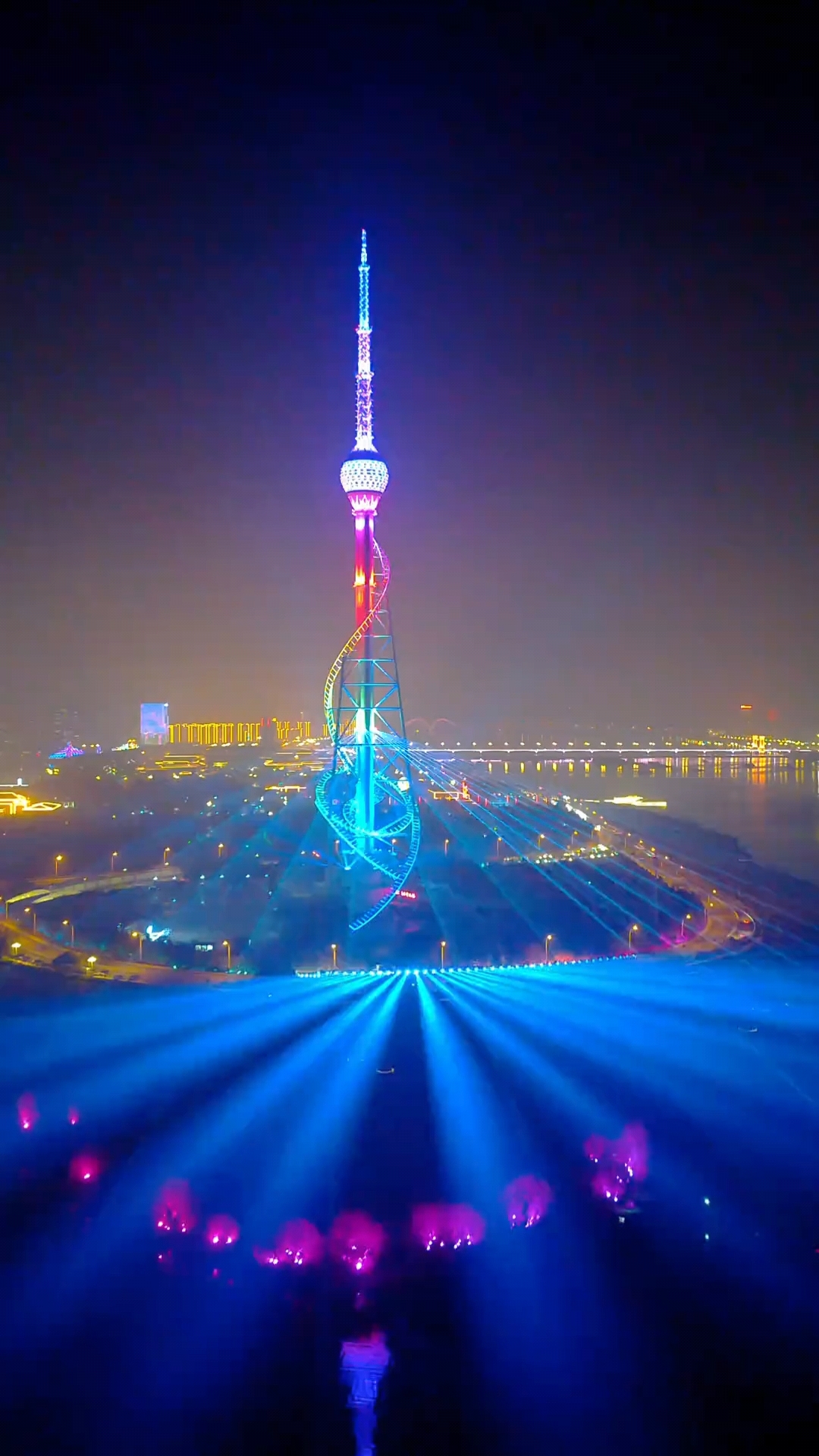 属于00后的杰作灯光秀,这里是山东临沂欢迎您!