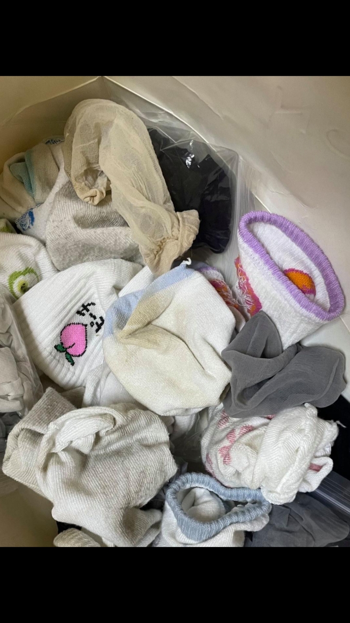 这么多脏袜子,怎么洗啊