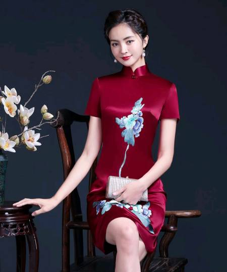母亲节礼物高贵典雅红色旗袍