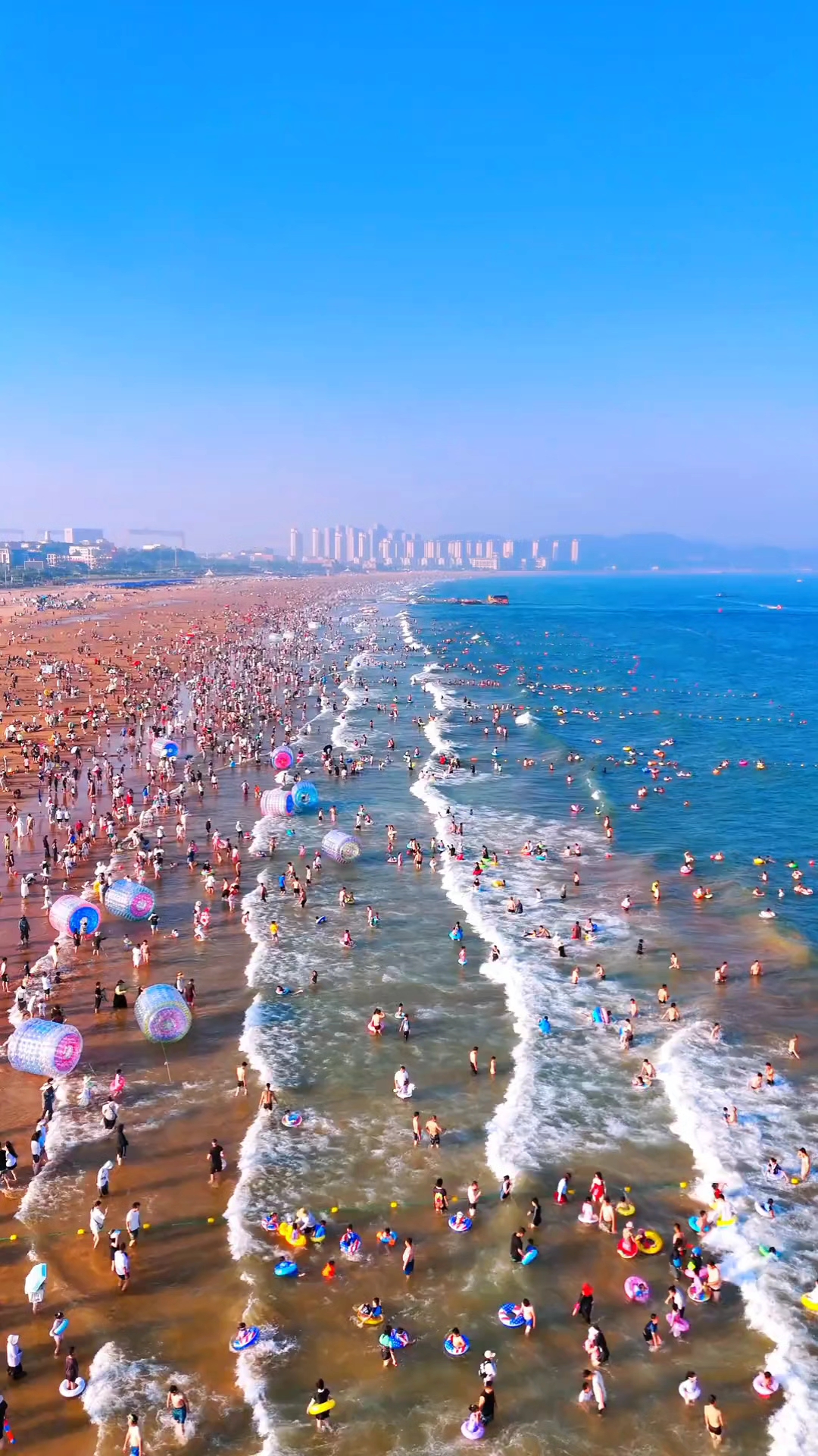 青岛:金沙滩海水浴场