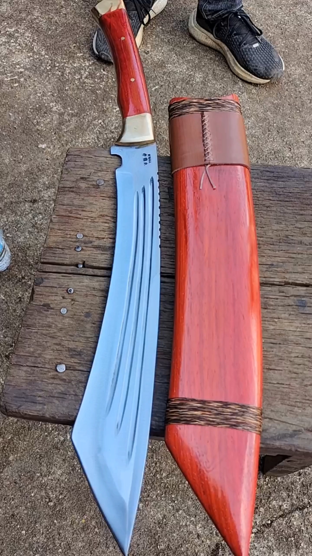 户撒手工工艺,冷兵器大师刀鉴赏