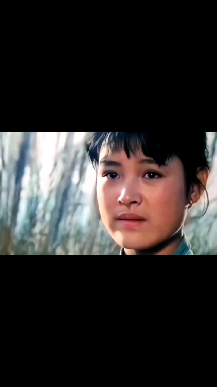 《小花》:经典战争剧情片