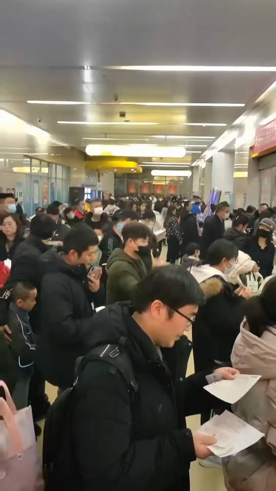 包含清华长庚医院陪诊代挂号院内杂事全程包办，不用自己费心的词条