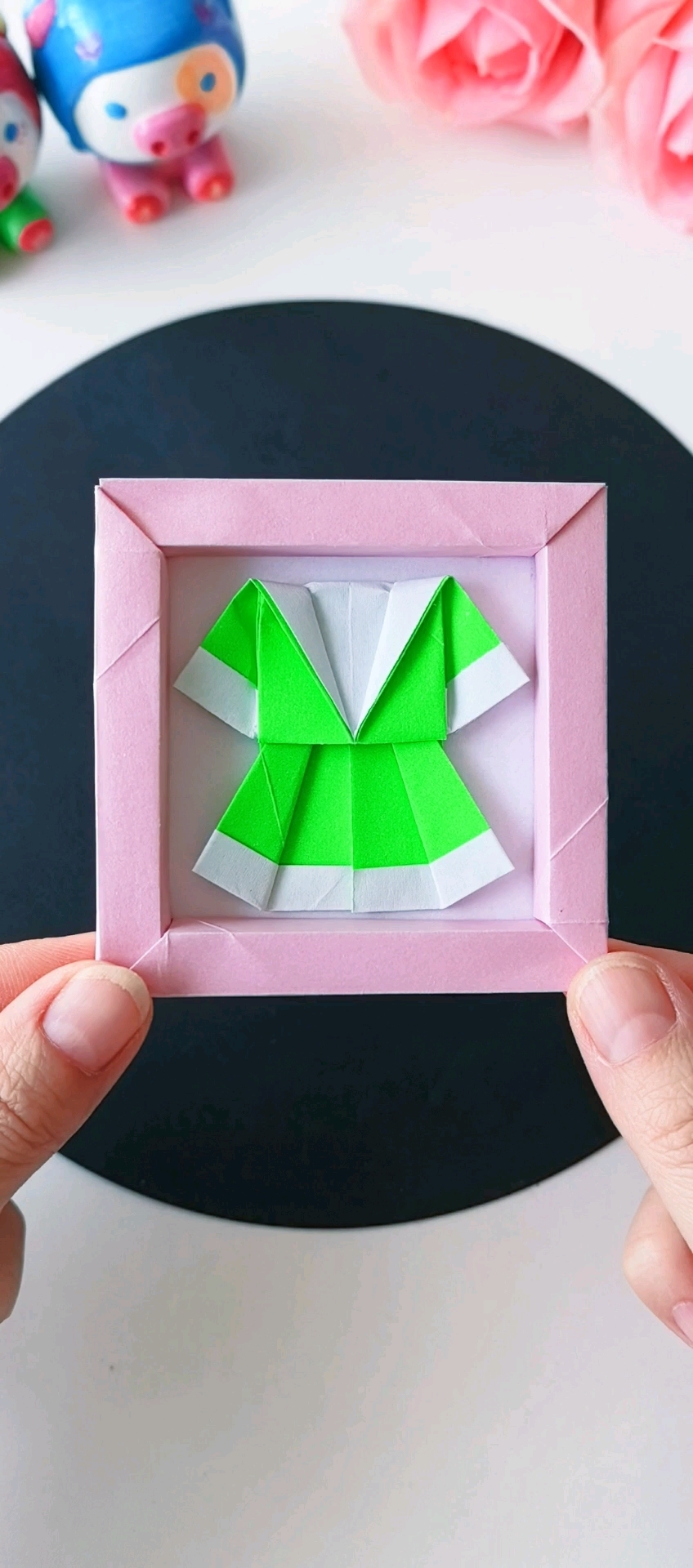 这么好看的折纸相框,只需要一张正方形就能折出来,做法还超简单