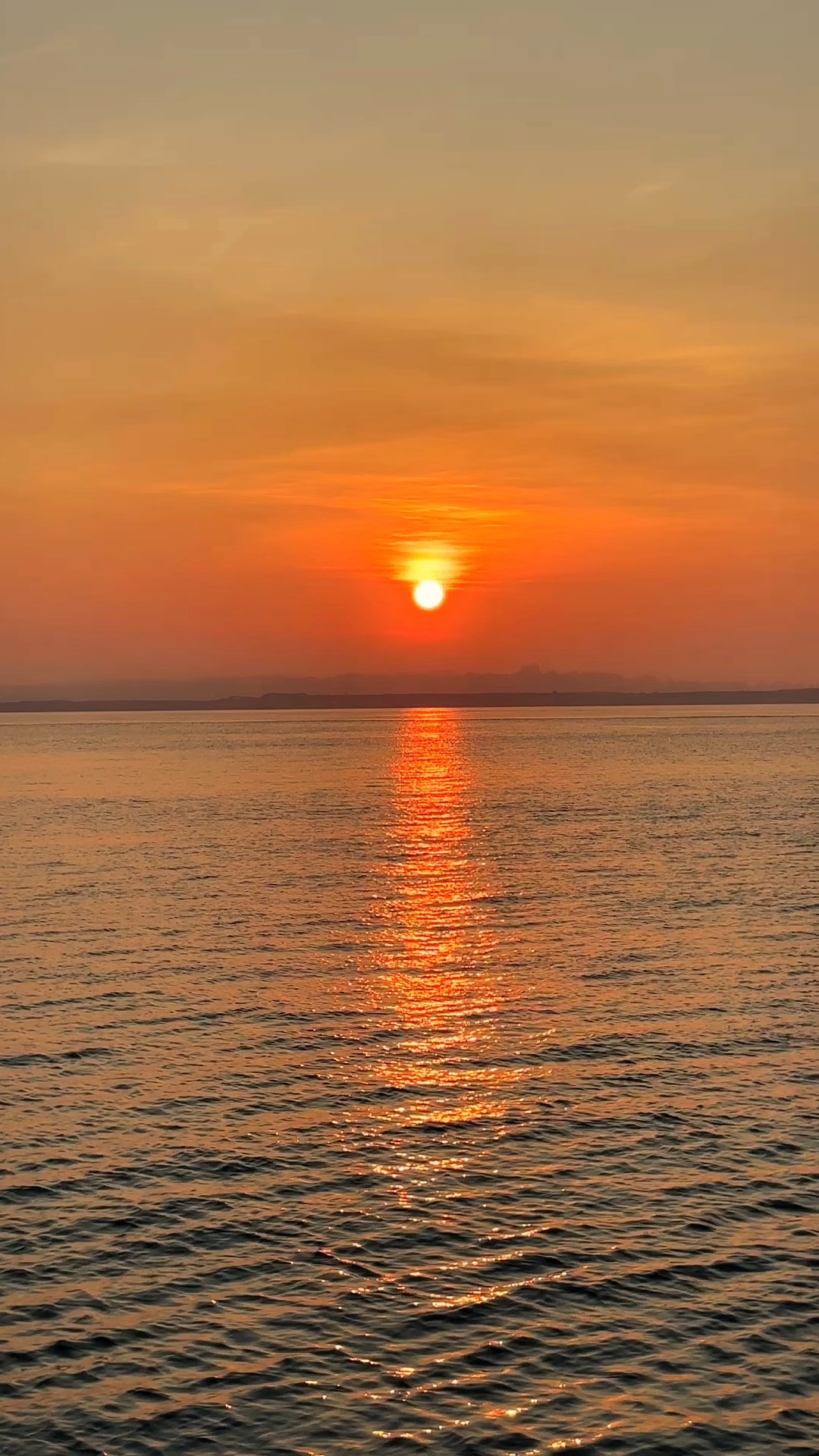 拥抱海上初升朝阳,让生活被蓬勃朝气环绕