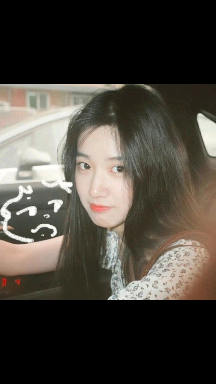 美女好有气质,内涵内涵