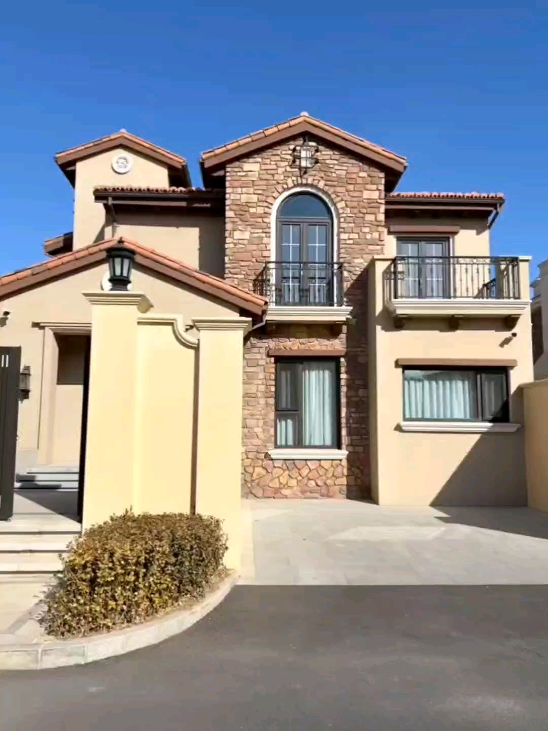 温泉独栋别墅新房,实景现房,所见即所得