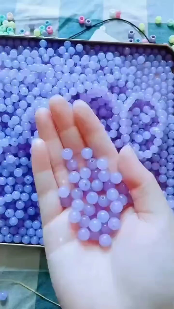 项链穿珠子手工外发可不收任何费用,可以拿回家做