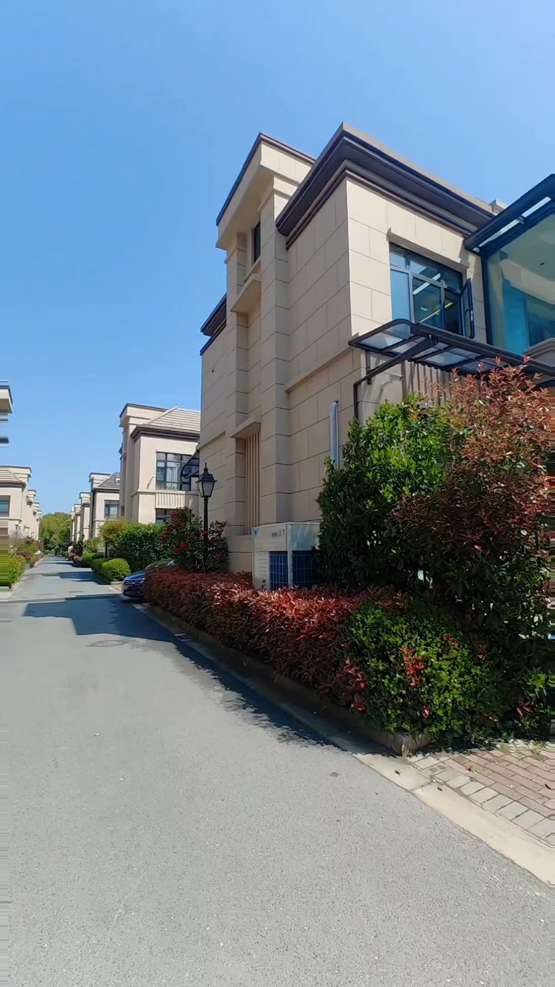 【新弘墅园】2017年新小区,联排边套别墅,带私家电梯