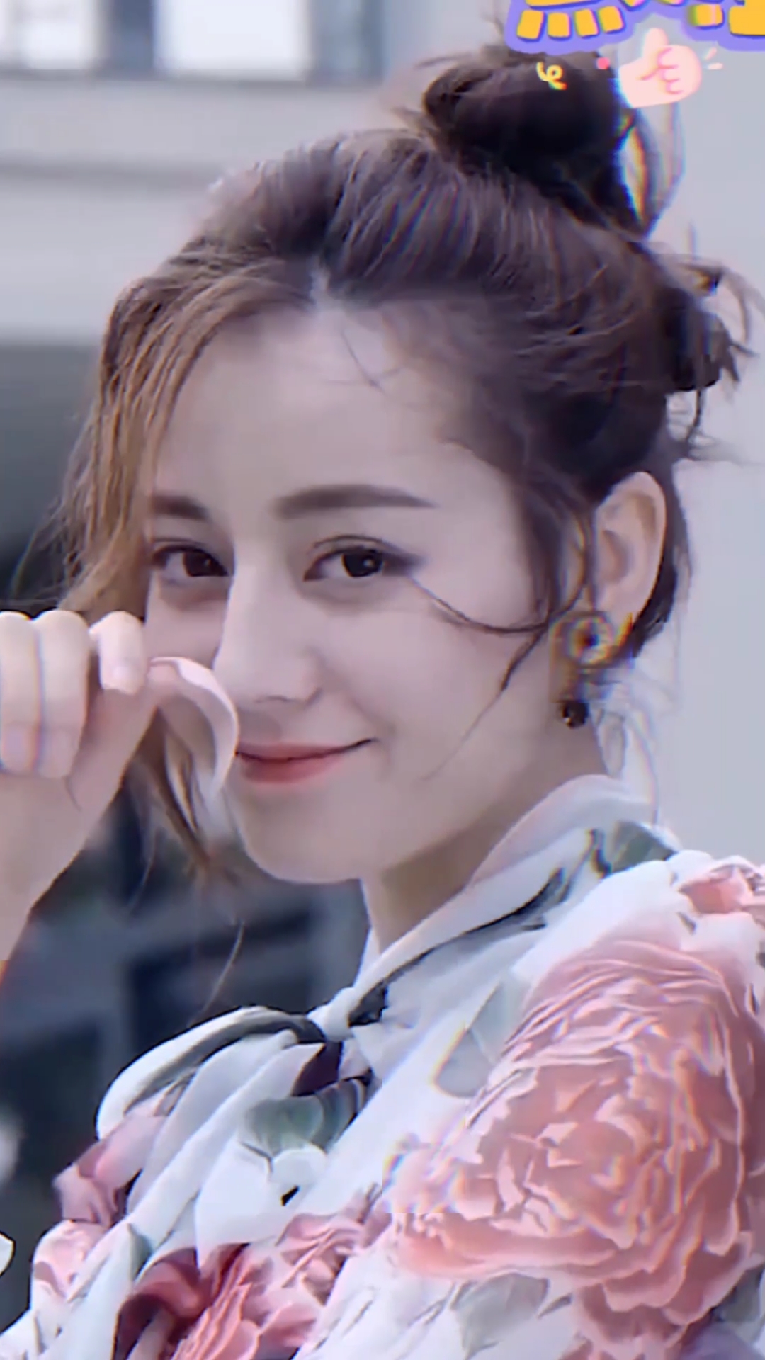 迪丽热巴,1992年6月3日出生新疆乌鲁木齐,影视女演员.