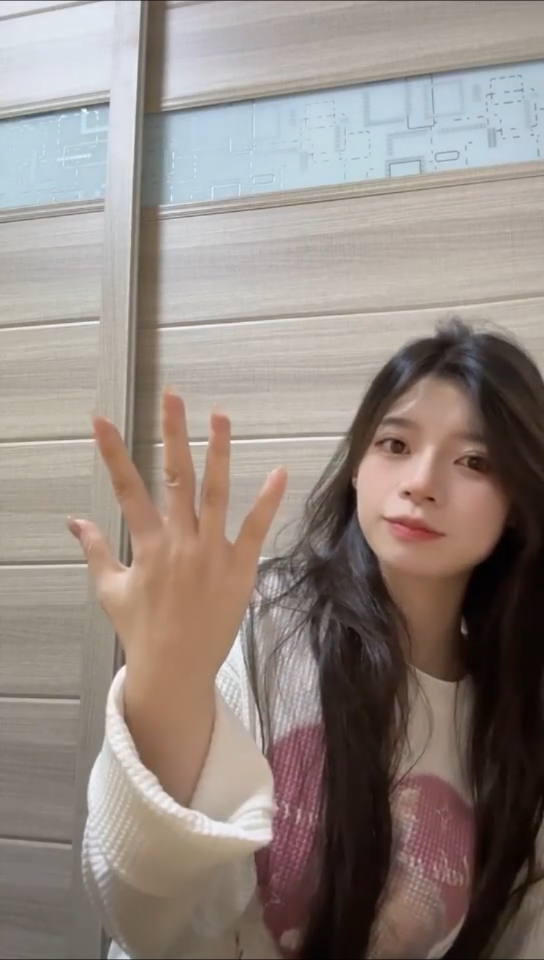 迷你世界奶茶的露脸视频4