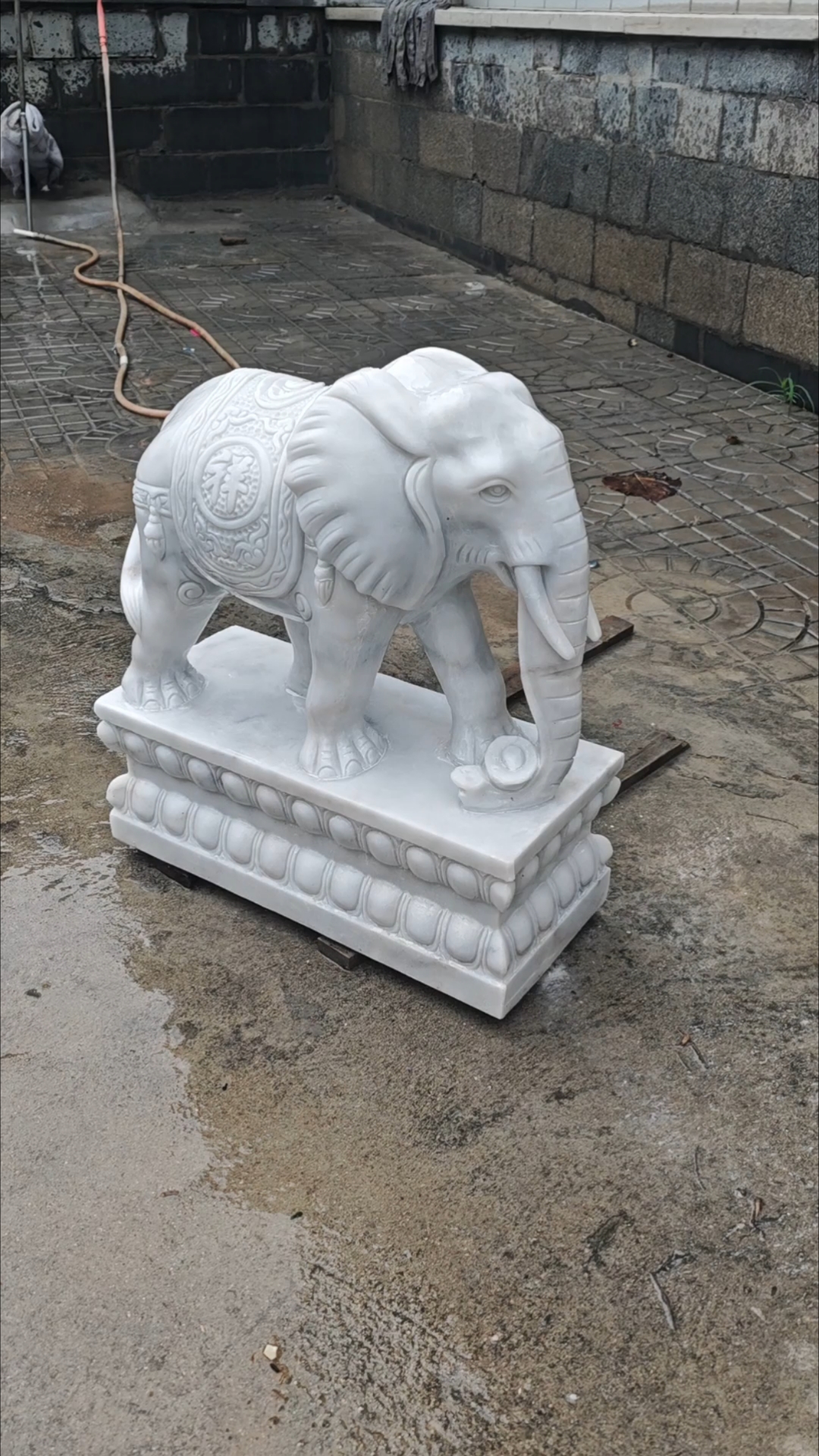 天然汉白玉小象门口摆件!原石原色