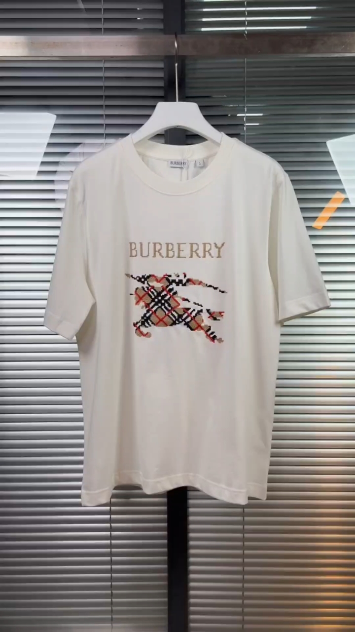 巴宝莉 春夏新款针织logo短袖t恤衫