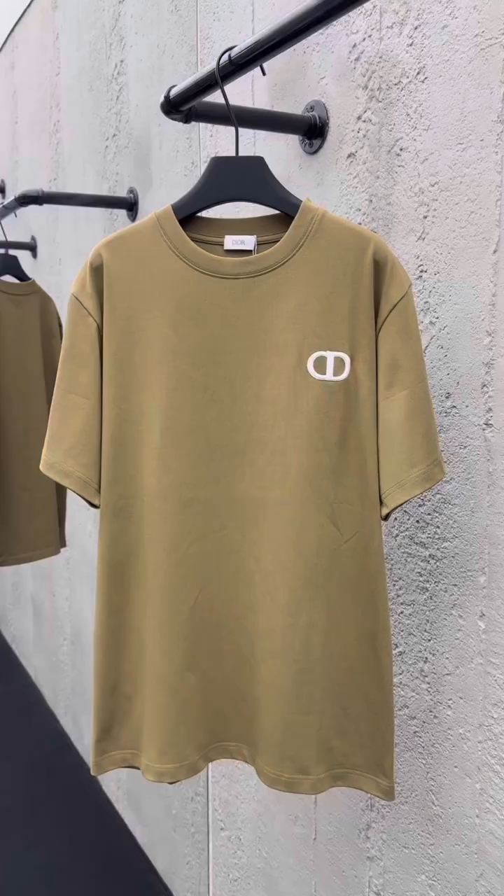 迪奥夏日男士经典款字母刺绣短袖t恤,简约大气百搭款