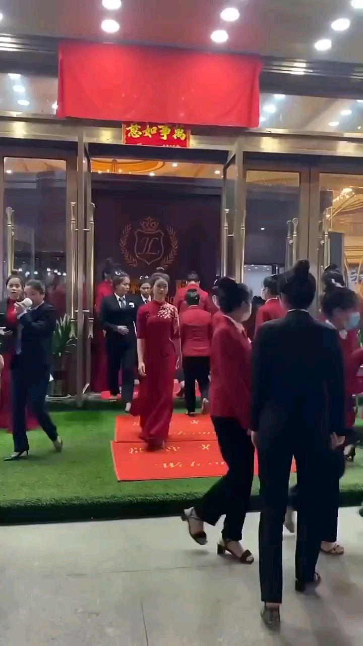 果敢老街清一色服装又来啦