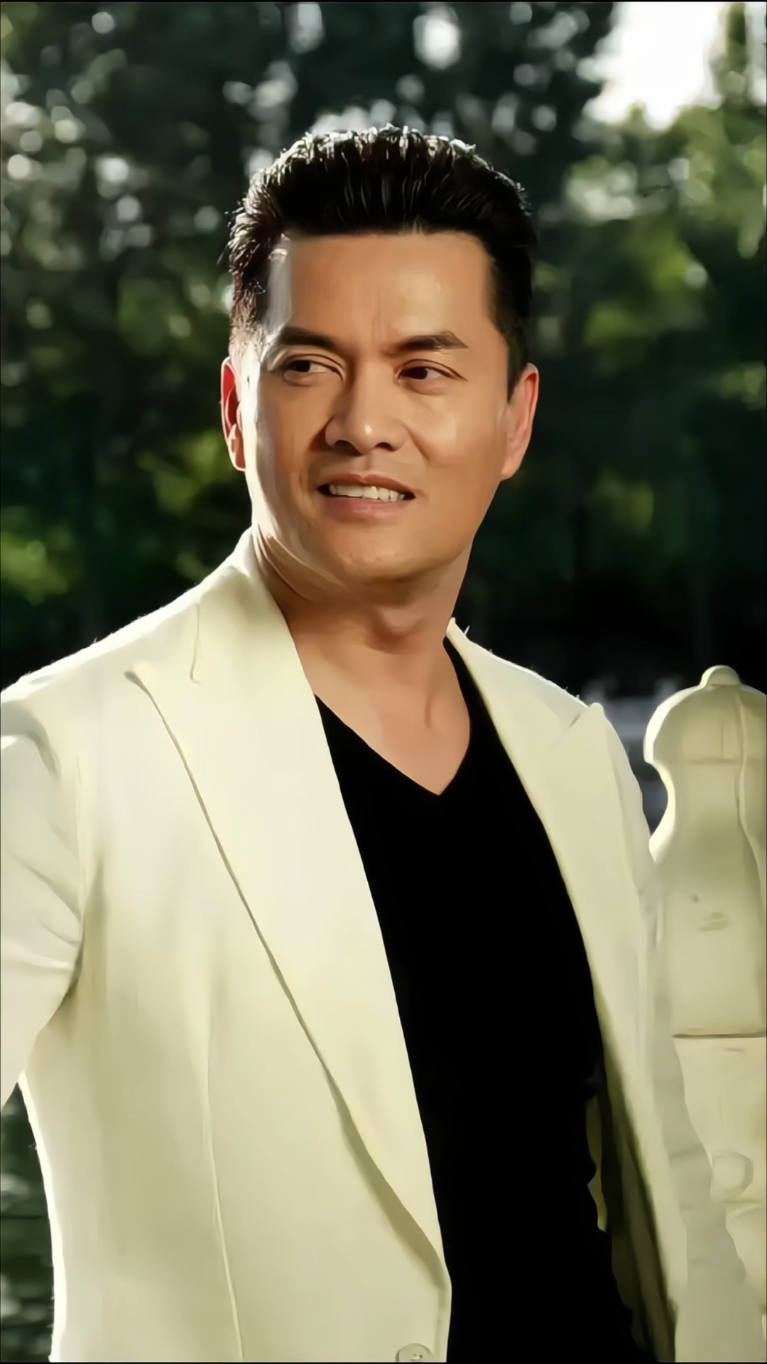 他曾是tvb当红小生,出演上海滩丁力一角走红!