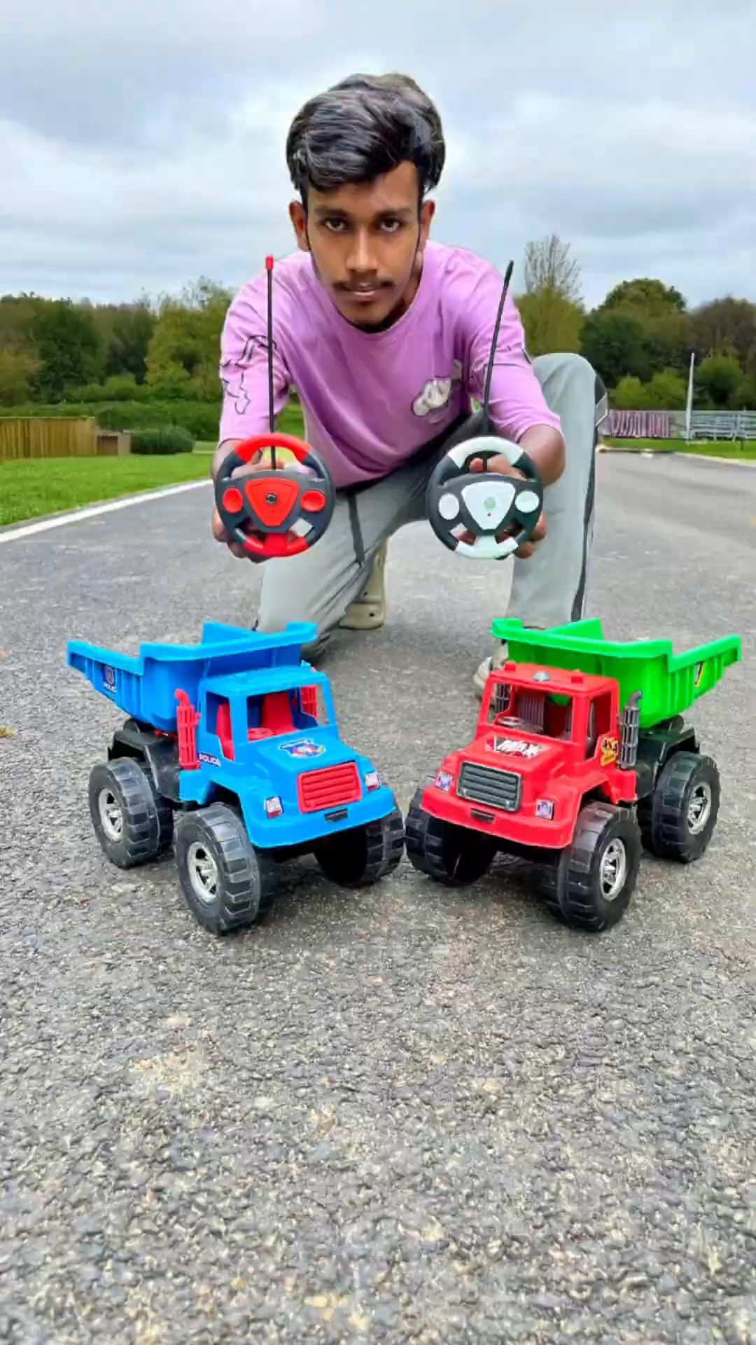 遥控翻斗车玩具