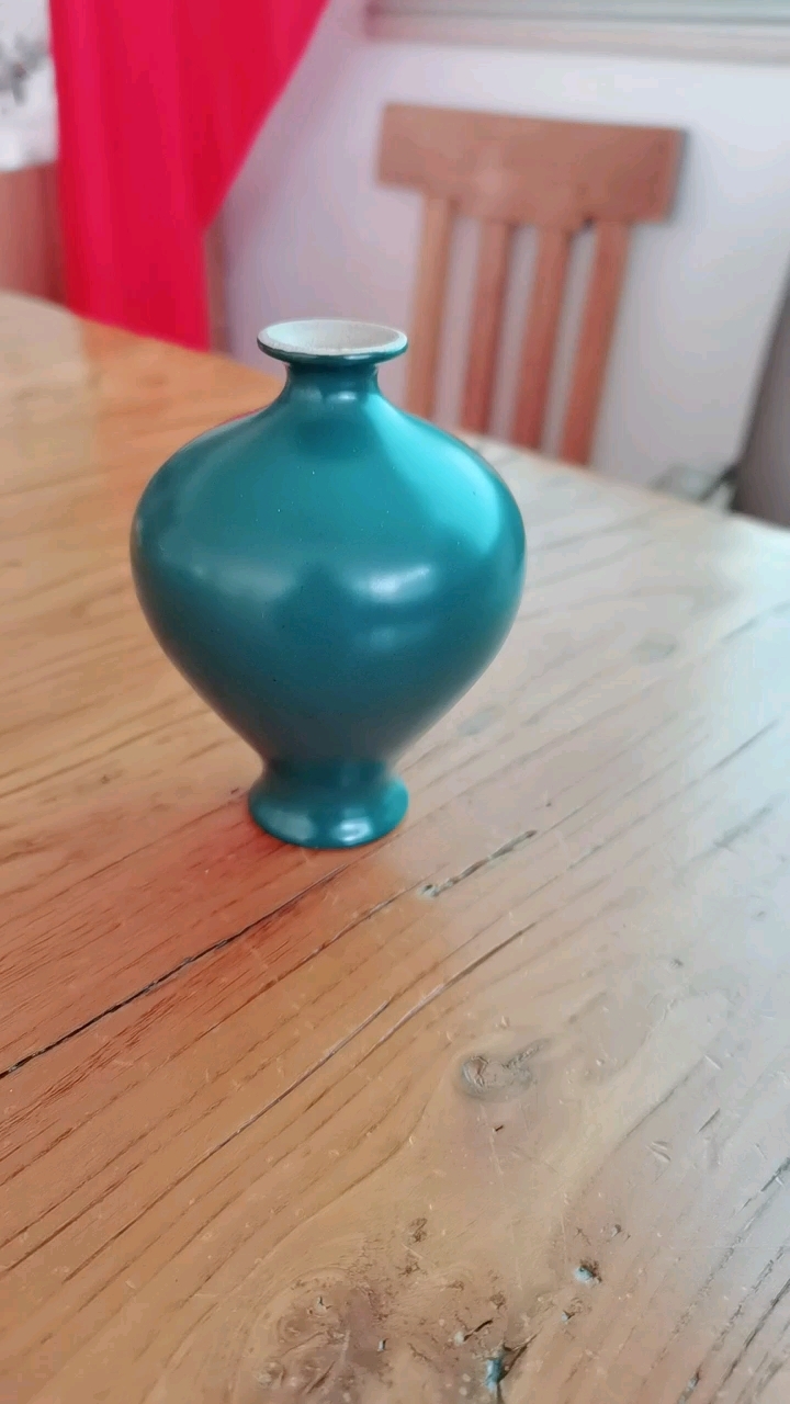 明代孔雀蓝釉最小的梅瓶-很稀有高度10公分宽7公分-转让私聊