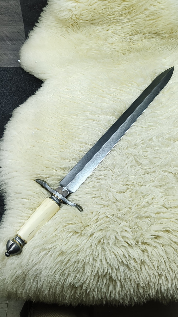 古印度乌兹钢大马士革收藏短剑