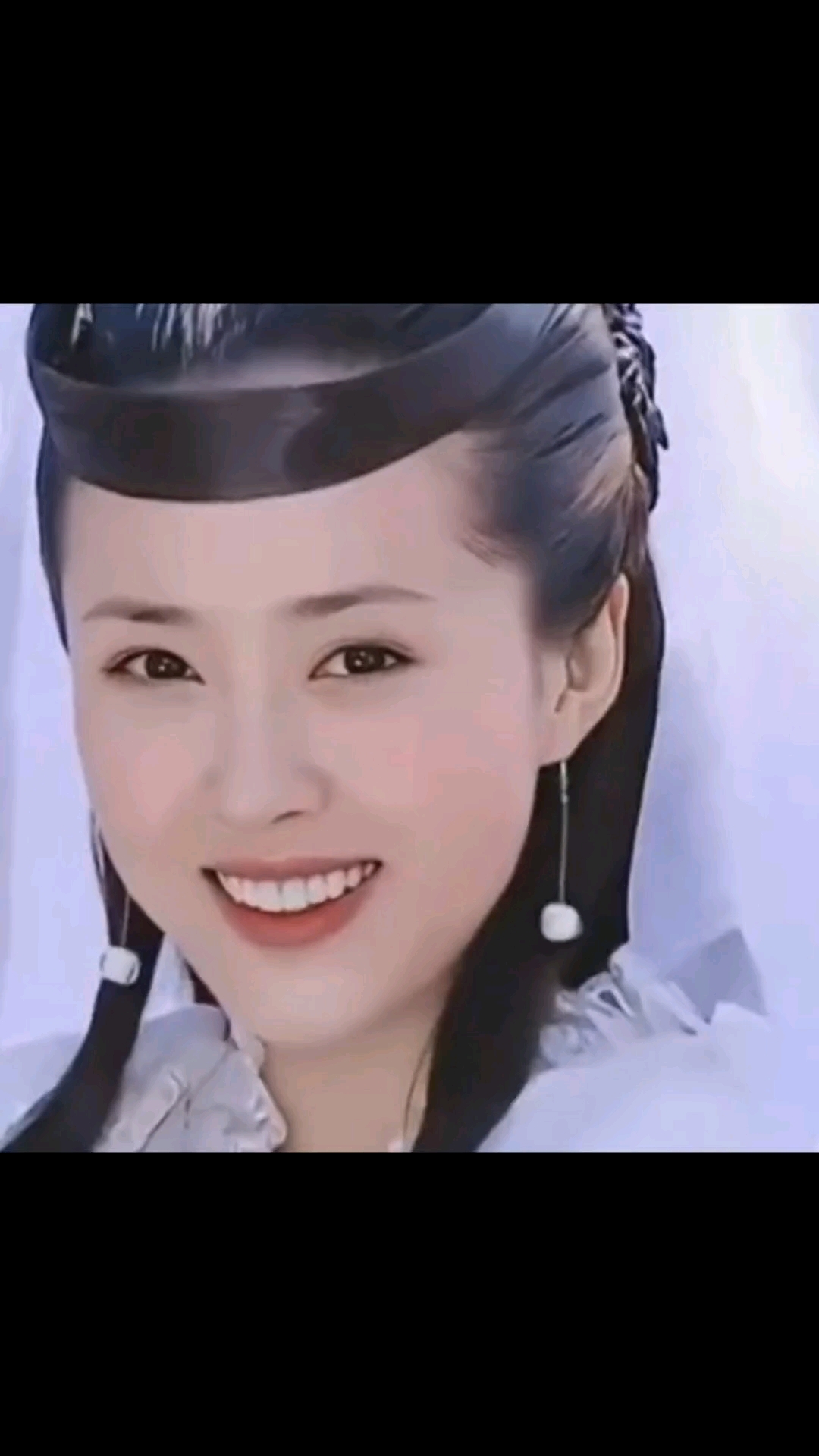 颜丹晨版嫦娥,眼前一亮