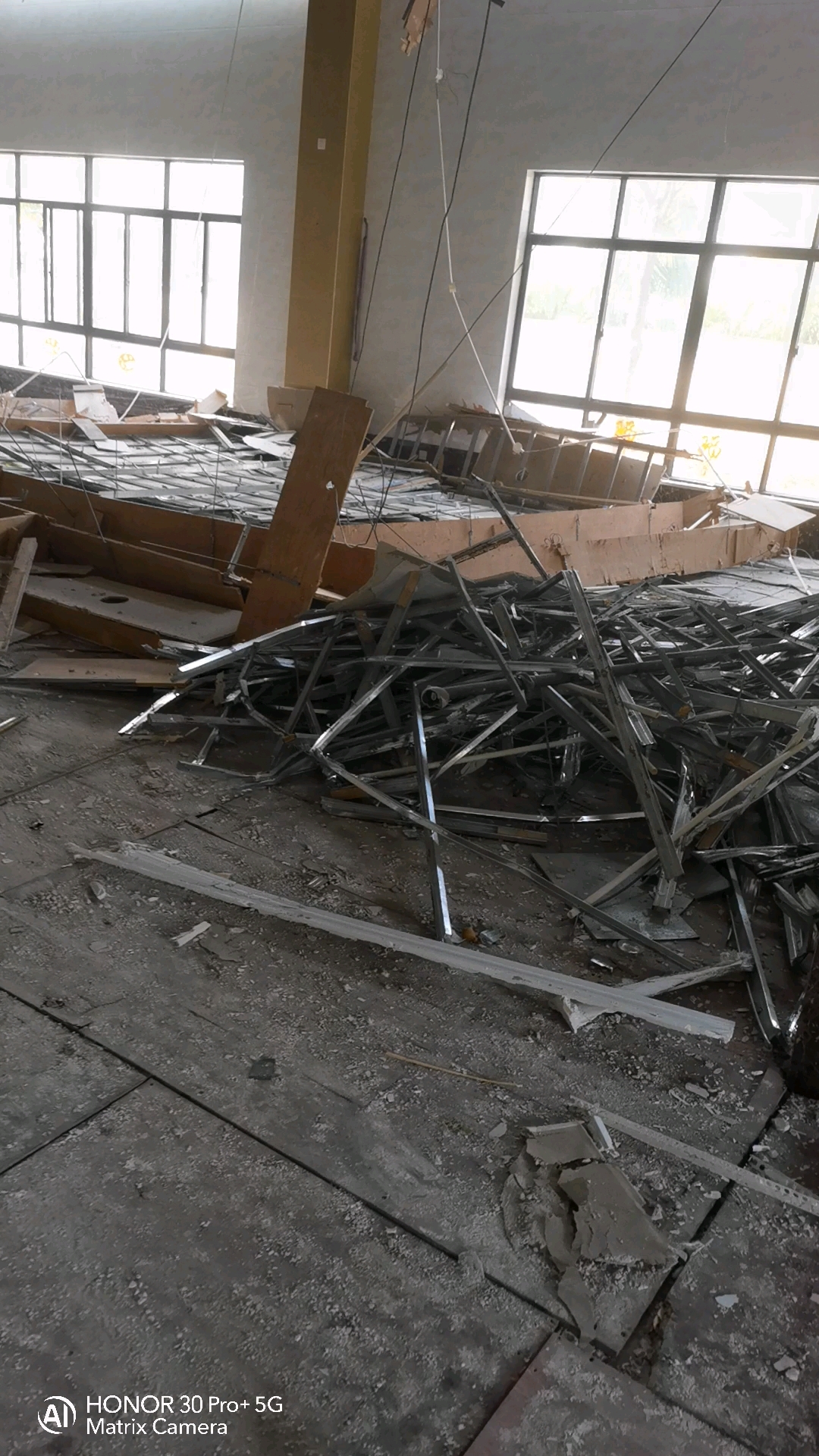 酒店会所拆除中