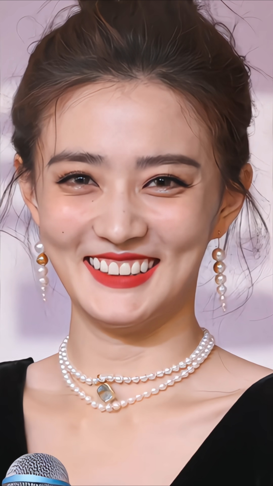 90后徐璐,曾在红楼梦中饰演薛宝琴,从此顺利步入娱乐圈