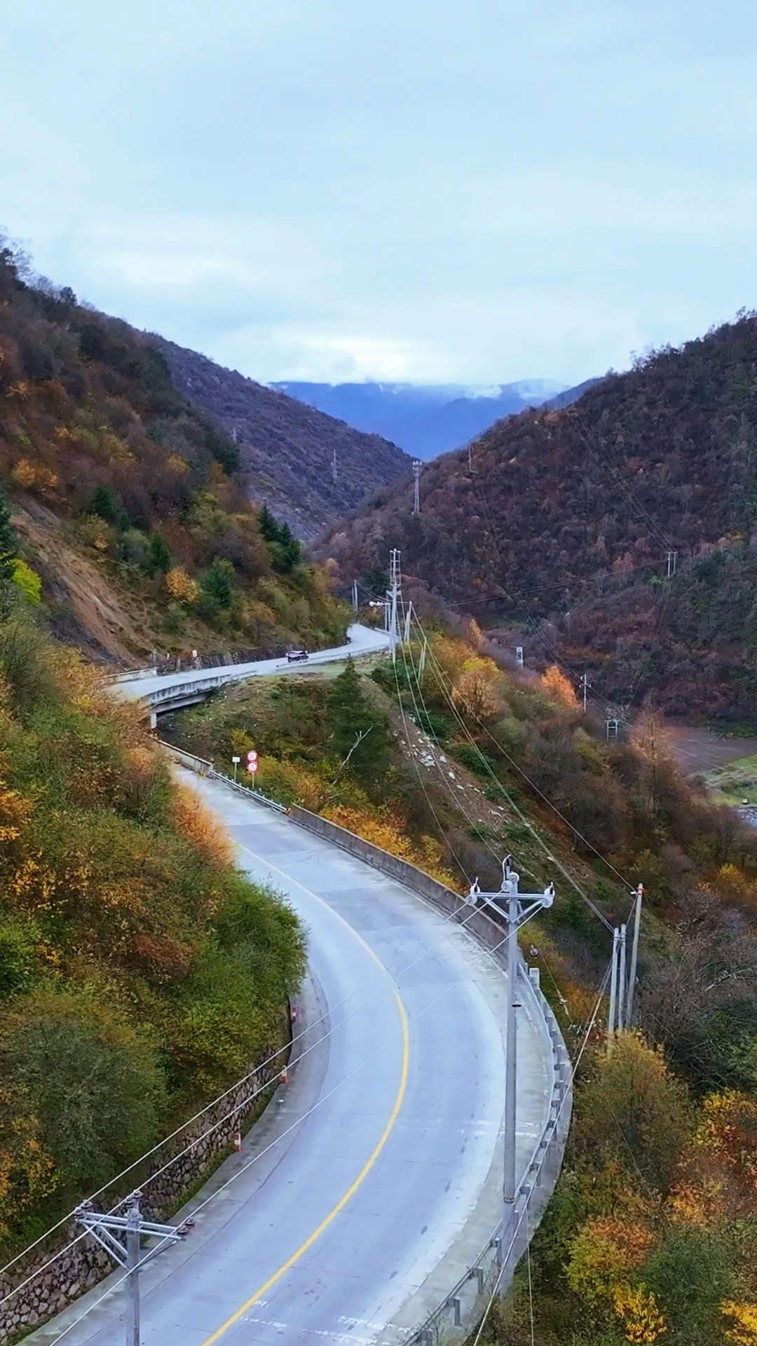 g247国道平武段,美出天际