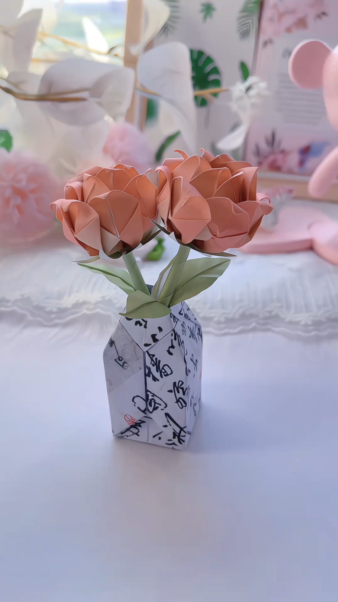 折纸玫瑰花瓶教程
