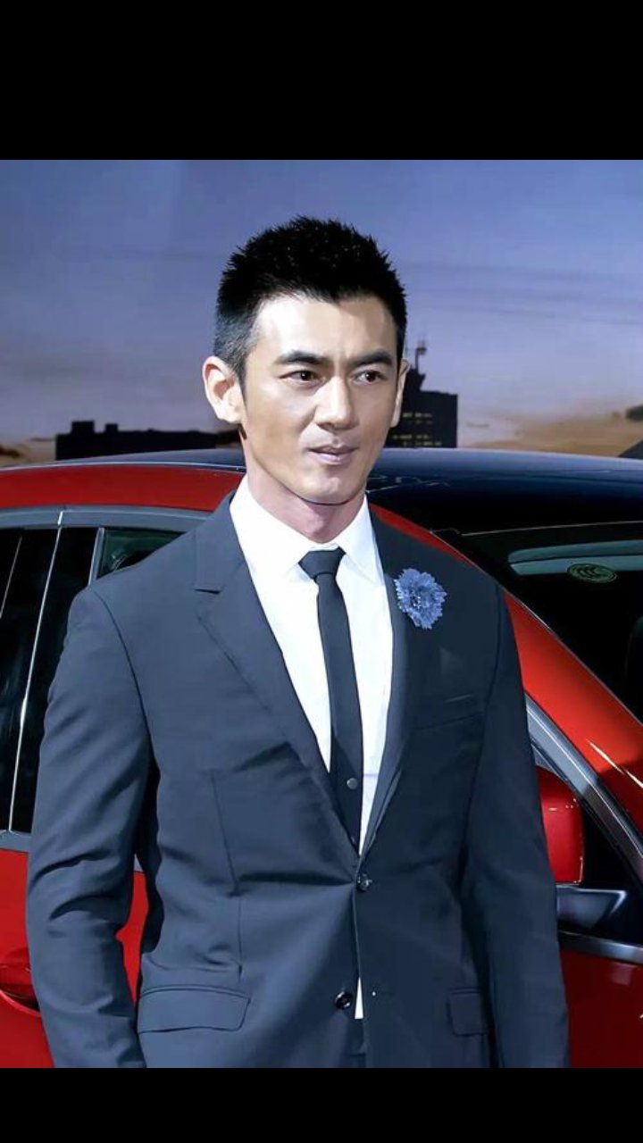 任天野:以"狗头老高"闻名,演艺生涯硕果累累