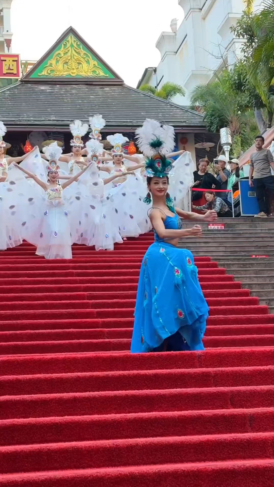 西双版纳傣族孔雀舞