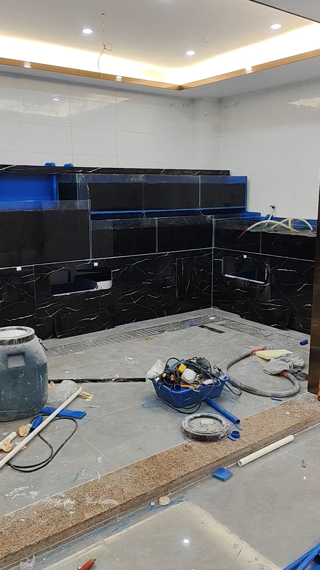 设计安装海鲜池