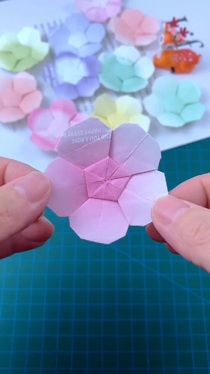 手工小花朵教程来咯