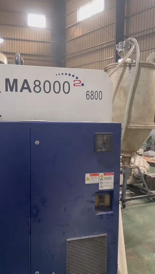 海天800吨注塑机