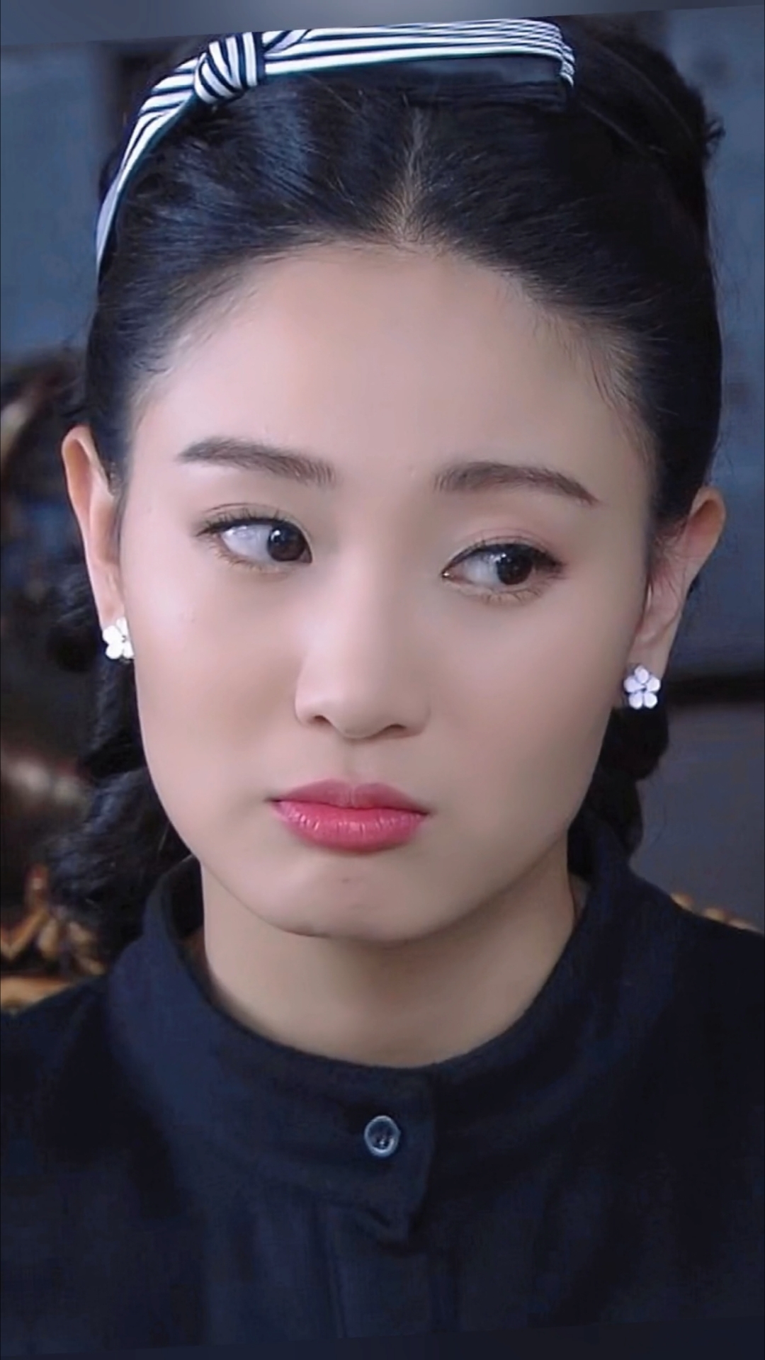 侯梦莎-愿你路过形形色色,仍不忘内心纯澈!