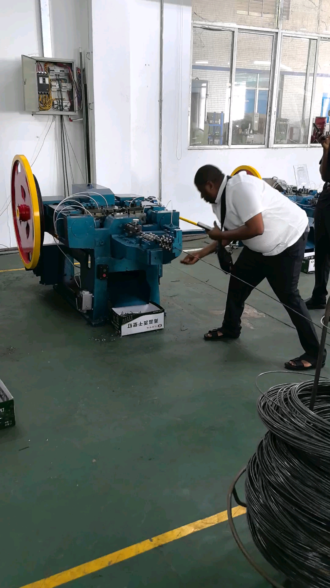 全自动钉子制造机器