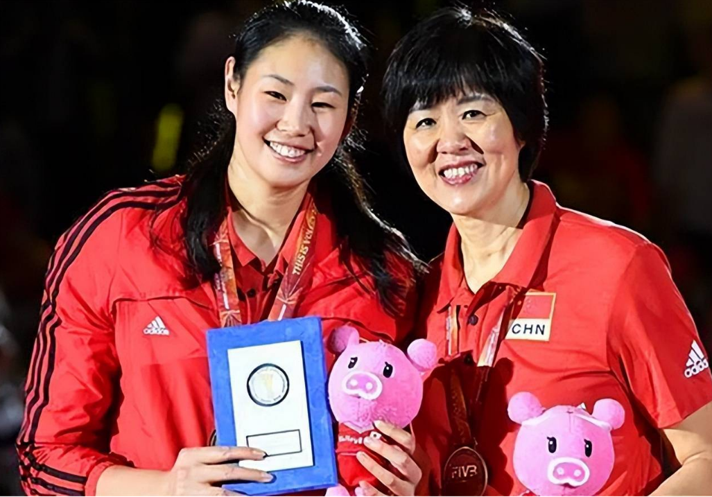 正式任命!36岁颜妮新职务曝光,继续为排球做贡献,郎平没看错人