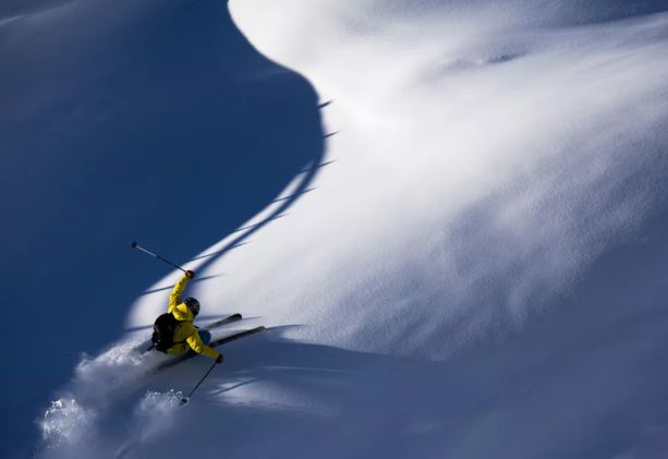 比利牛斯山滑雪图片