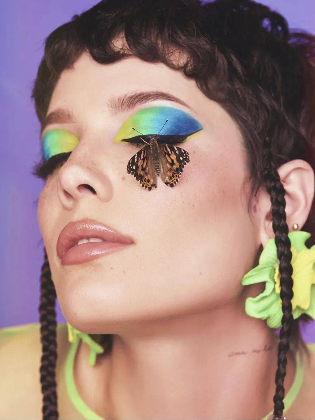 还在拒绝内卷?欧美美妆圈都卷起来了!