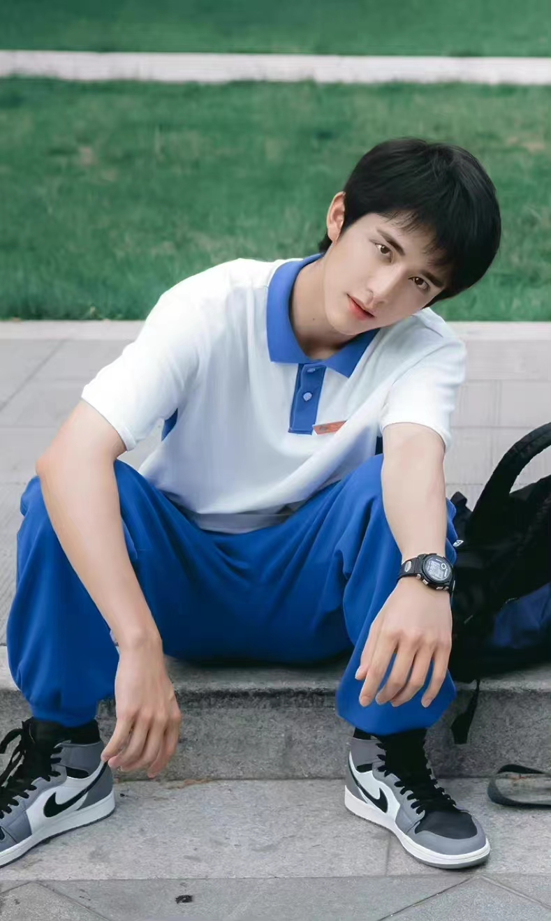 姐弟配!童瑶,张新成《微暗之火》剧情设定男高中生爱上已婚妈妈