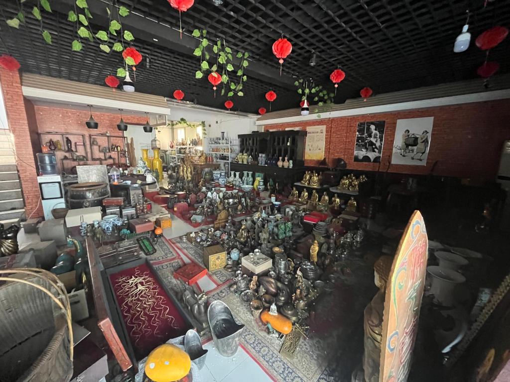 看直播"捡漏"买古董?市南警方破获收藏品诈骗案涉案资金超1000万元