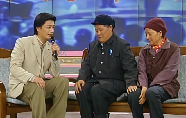 崔永元回应近况:还不至于穷得揭不开锅,表示将卖书法