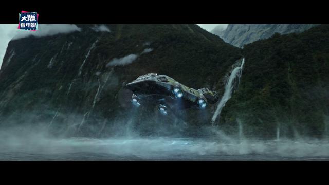 《异形契约》上映多年,某删减片段终解释有叛徒,导致船员犯蠢