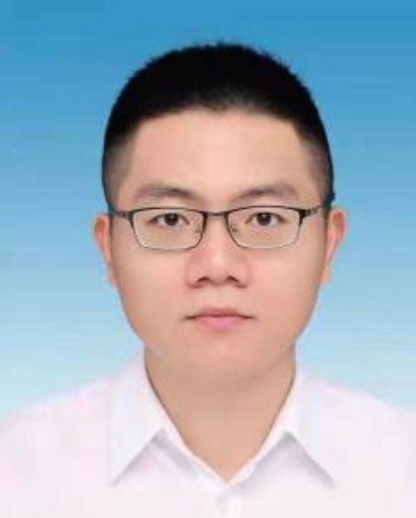 他是中国首位90后县长,现任三明市清流县长,名校出身,前途无量