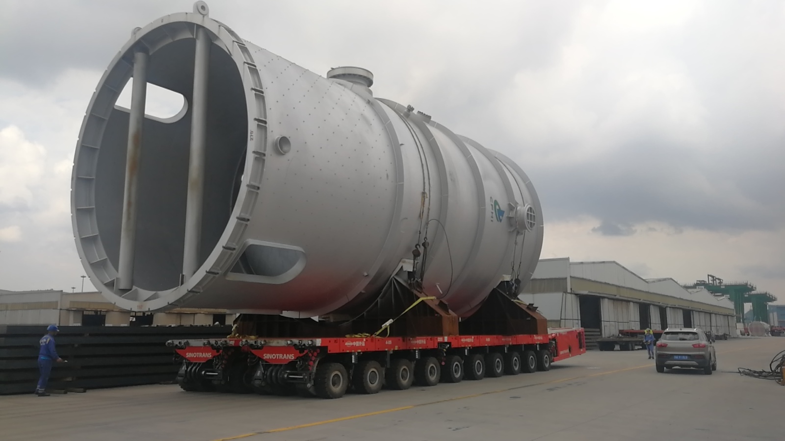 美国重金求购1152个轮胎的蜈蚣运输车,我国霸气回复:只租不卖!