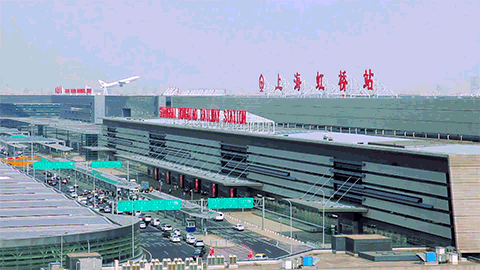 虹桥枢纽实景图30年虹桥历程之上,地处徐泾以北,华漕以西,凤溪板块