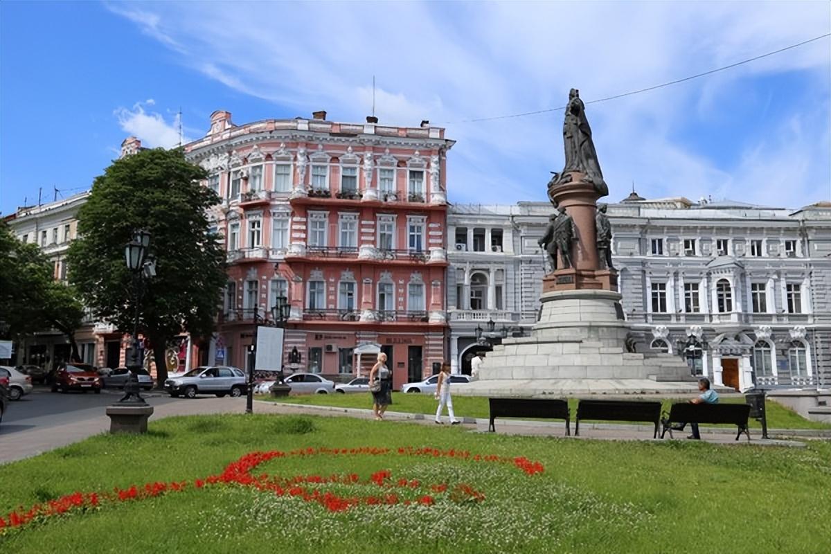 阵地7次易手,俄48小时不间断进攻,斩首开始导弹瞄准乌方领导层